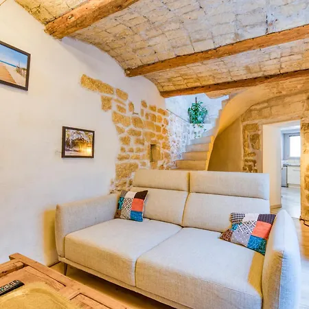 Maison De Village De 80m2 度假居 *