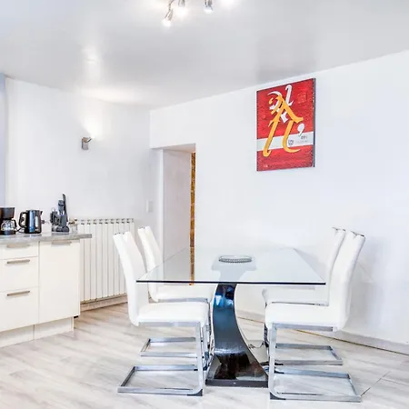 度假居 Maison De Village De 80m2 *