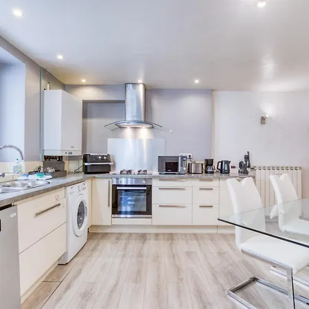 בית נופש Maison De Village De 80m2